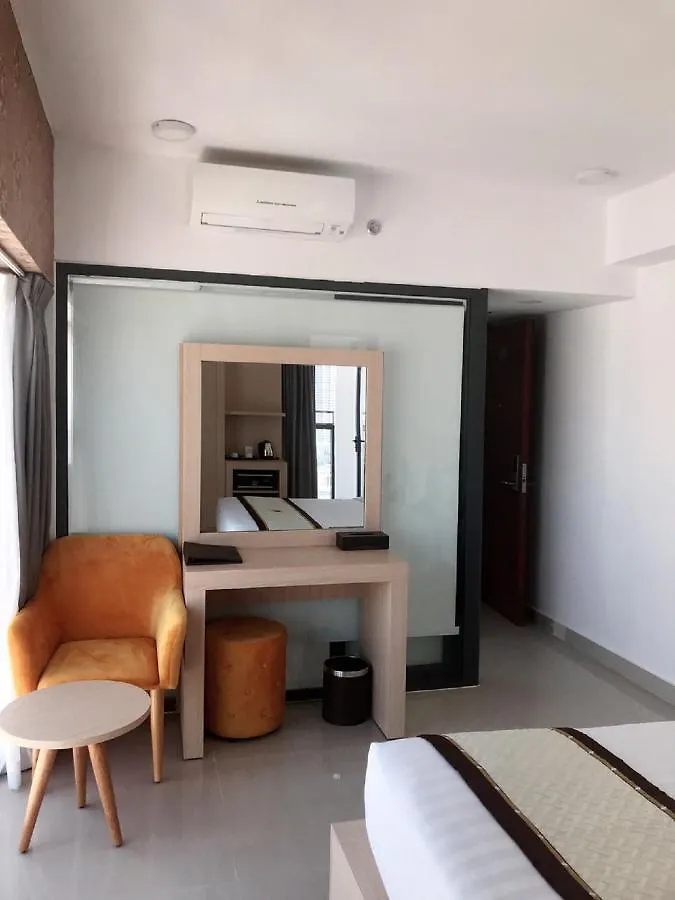 Napoleon Hotel Nhatrang Nha Trang 4*,  Vietnam